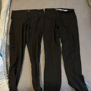 2 pair of VS leggings, black